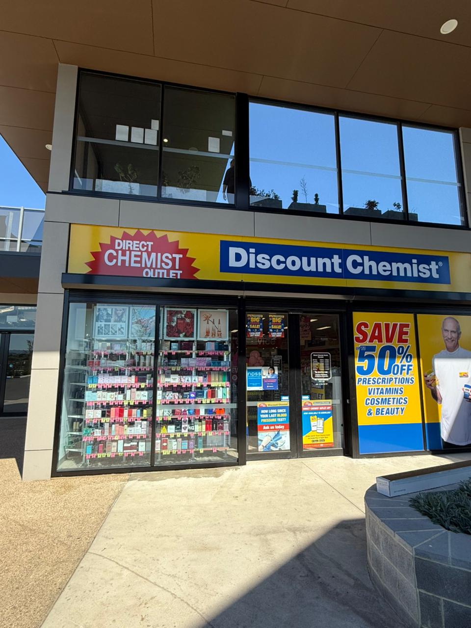 How much per a sqare meter Tint Cost ?